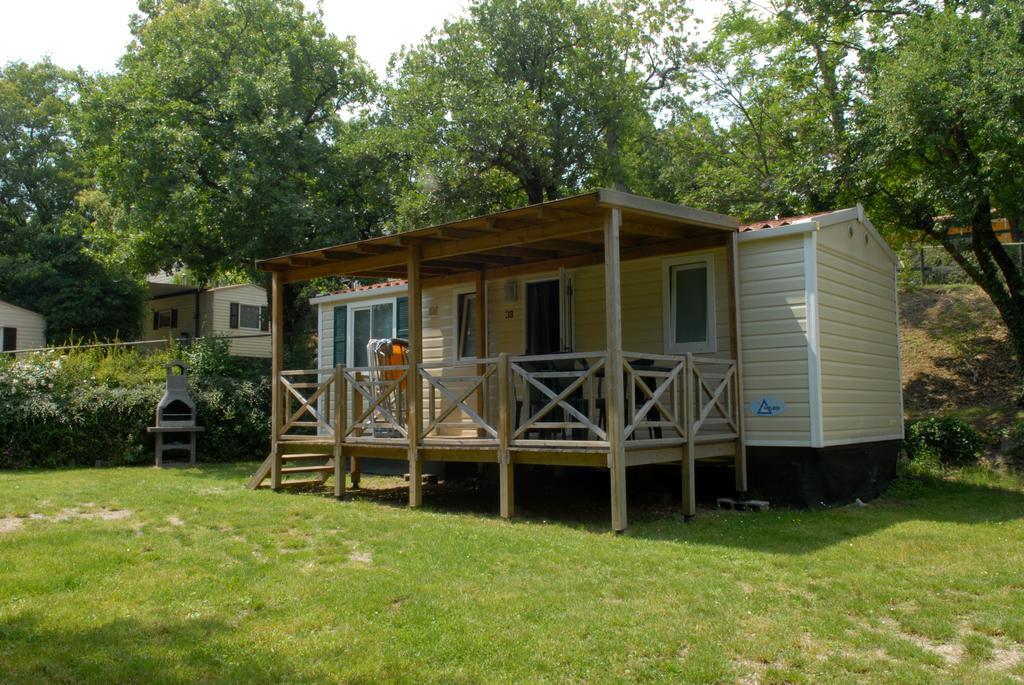 Camping La Rocca Манерба-дель-Гарда Екстер'єр фото
